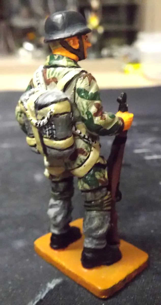 Soldat de Plomb " Fallschirmjäger allemand "- Delprado - Luftwaffe - Paras - TAP vue 2